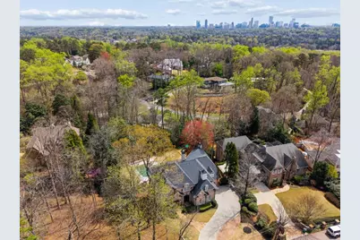 4583 Stella Drive, Atlanta, GA 30327 - Photo 76