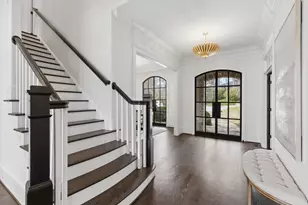 4583 Stella Dr, Atlanta, GA 30327 - Photo 4