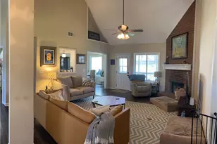 2195 Oakpointe Ct, Buford, GA 30519 - Photo 4