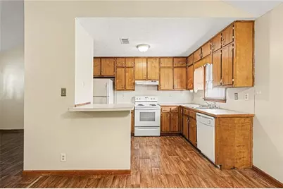 6319 Phillips Creek Drive, Lithonia, GA 30058 - Photo 6