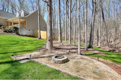 324 Heatherwood Drive, Auburn, GA 30011 - Photo 32