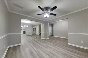 2381 Temple View Ct, Snellville, GA 30078 - Photo 4