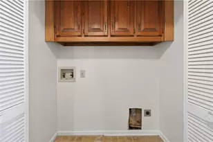 5441 Trentham Dr, Dunwoody, GA 30338 - Photo 32