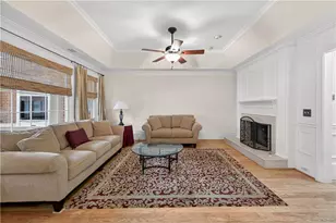 5441 Trentham Dr, Dunwoody, GA 30338 - Photo 6