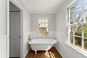 6135 White Oak Dr, Flowery Branch, GA 30542 - Photo 22