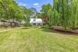 6135 White Oak Dr, Flowery Branch, GA 30542 - Photo 2