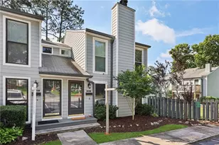 1027 Riverbend Club Dr SE, Atlanta, GA 30339 - Photo 2