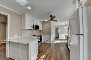 4461 S Roberts Dr, Sugar Hill, GA 30518 - Photo 14