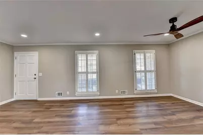 4461 S Roberts Drive, Sugar Hill, GA 30518 - Photo 8