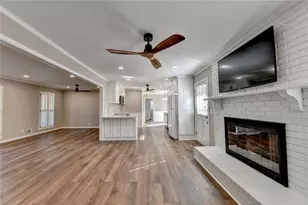 4461 S Roberts Dr, Sugar Hill, GA 30518 - Photo 12