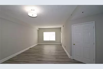 1074 Peachtree Walk NE #B 216, Atlanta, GA 30309 - Photo 8