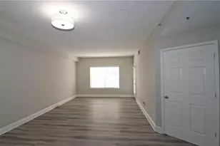 1074 Peachtree Walk NE, Atlanta, GA 30309 - Photo 8