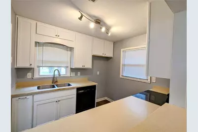 4990 Mountain Springs Way, Stone Mountain, GA 30083 - Photo 4