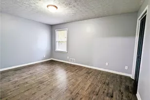 4990 Mountain Springs Way, Stone Mountain, GA 30083 - Photo 10