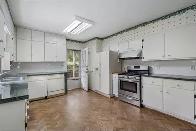 634 Wesley Drive NW, Atlanta, GA 30305 - Photo 14