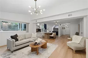 1016 Pine Grove Dr, Alpharetta, GA 30009 - Photo 8