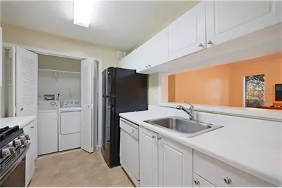 303 Summit North Drive NE, Atlanta, GA 30324 - Photo 10