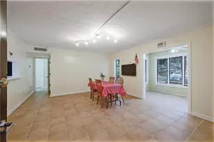 303 Summit N Dr NE, Atlanta, GA 30324 - Photo 16