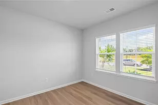 380 Capri Ct, McDonough, GA 30252 - Photo 2