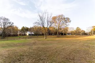 2289 Camp Ln, Loganville, GA 30052 - Photo 14