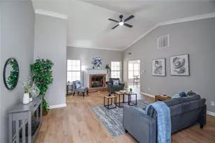 7586 Briar Crest Ct, Riverdale, GA 30296 - Photo 2