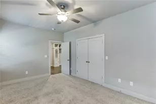 5926 Mitchell St, Flowery Branch, GA 30542 - Photo 40