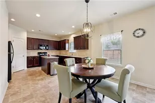 394 Easley Dr, Lawrenceville, GA 30045 - Photo 10