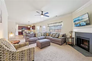 394 Easley Dr, Lawrenceville, GA 30045 - Photo 8