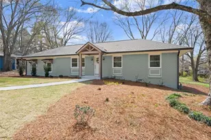 110 Woodglen Dr, Woodstock, GA 30188 - Photo 2