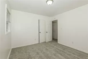 8344 Attleboro Dr, Jonesboro, GA 30238 - Photo 10