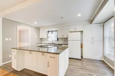 859 Candy Lane SW, Marietta, GA 30068 - Photo 24