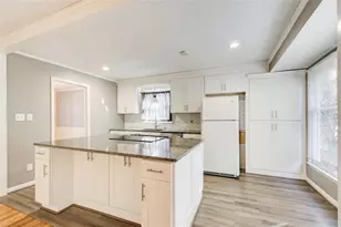 859 Candy Ln SW, Marietta, GA 30068 - Photo 24