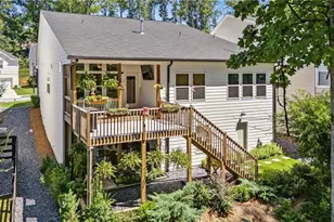 160 Crest Brooke Dr, Holly Springs, GA 30115 - Photo 2