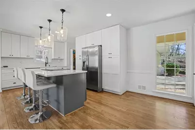 7330 Hunters Branch Drive NE, Sandy Springs, GA 30328 - Photo 16