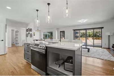 7330 Hunters Branch Drive NE, Sandy Springs, GA 30328 - Photo 22