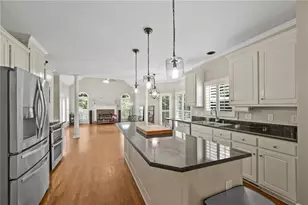 2724 Still Farms Pl, Lawrenceville, GA 30043 - Photo 10