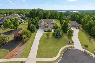6509 Snug Harbor Ct, Flowery Branch, GA 30542 - Photo 4