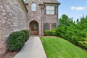6509 Snug Harbor Ct, Flowery Branch, GA 30542 - Photo 4