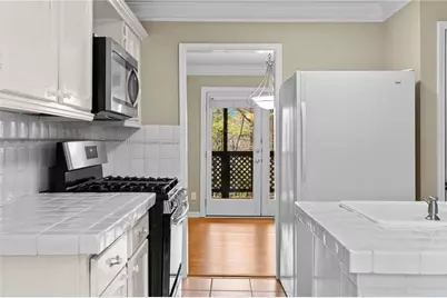 1176 Weatherstone Drive NE, Atlanta, GA 30324 - Photo 20