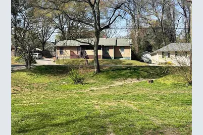 436 Roosevelt Circle, Marietta, GA 30060 - Photo 2