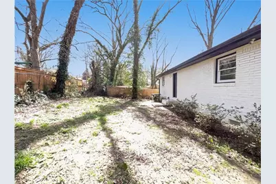 711 Cedar Avenue NW, Atlanta, GA 30318 - Photo 18