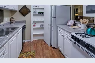 2383 Akers Mill Road #L01, Atlanta, GA 30339 - Photo 4