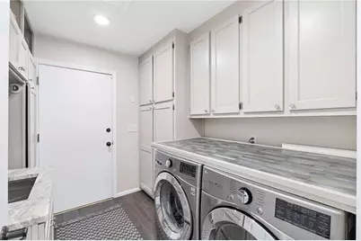 10045 Bankside Drive, Roswell, GA 30076 - Photo 24