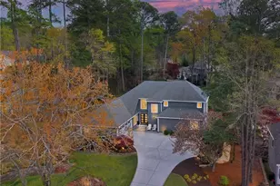 10045 Bankside Dr, Roswell, GA 30076 - Photo 2