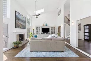 10045 Bankside Dr, Roswell, GA 30076 - Photo 12