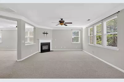 7327 Parks Trail, Fairburn, GA 30213 - Photo 10