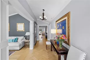 825 Overhill Ct, Atlanta, GA 30328 - Photo 6