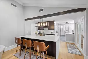 825 Overhill Ct, Atlanta, GA 30328 - Photo 10