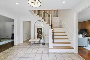 8025 River Cir, Sandy Springs, GA 30350 - Photo 2