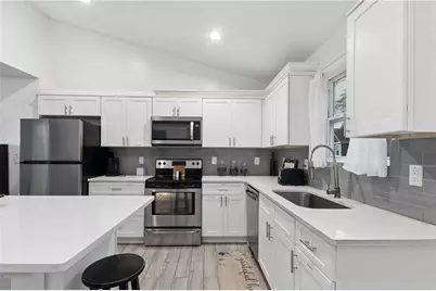 1298 Gideons Drive SW, Atlanta, GA 30314 - Photo 10